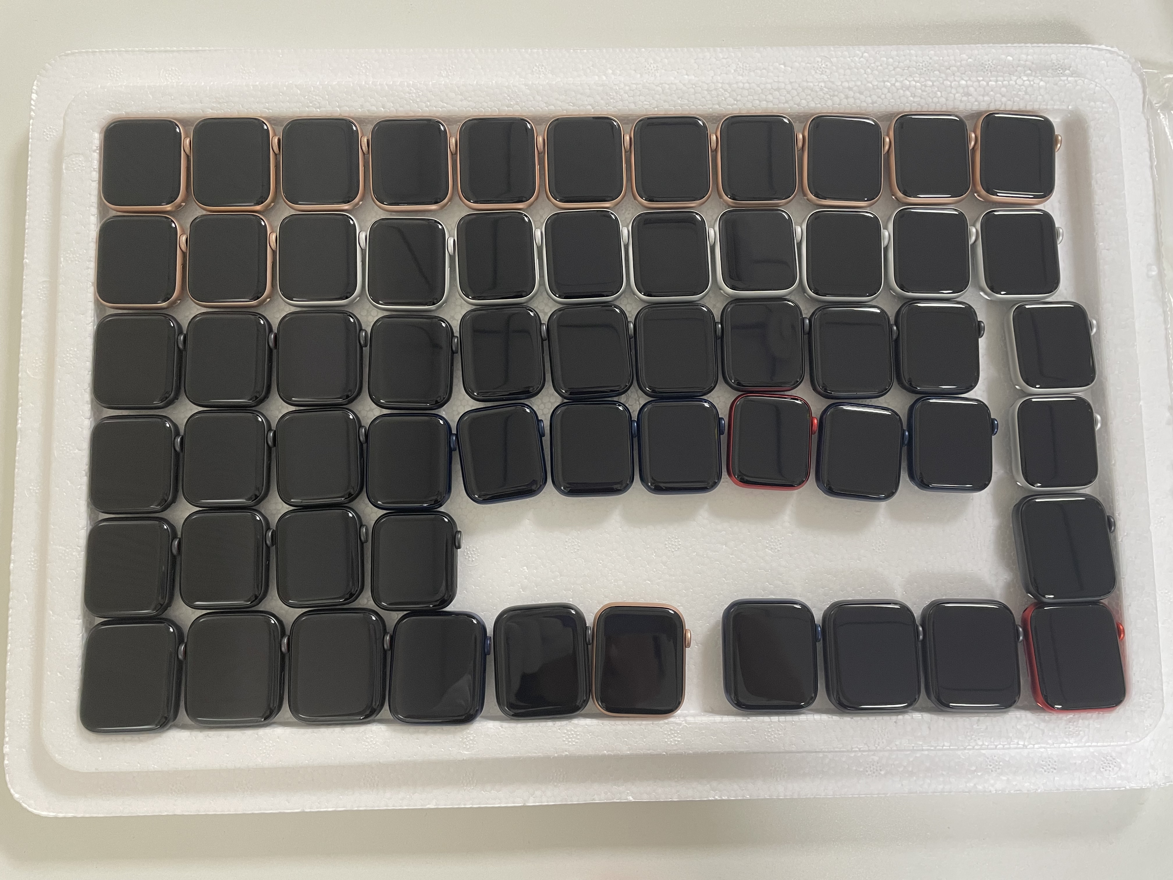 105pcs Apple Watch SE2 44mm
